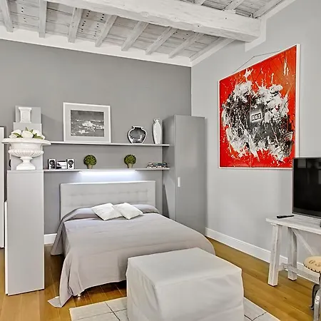 Apartment Santo Spirito Flat